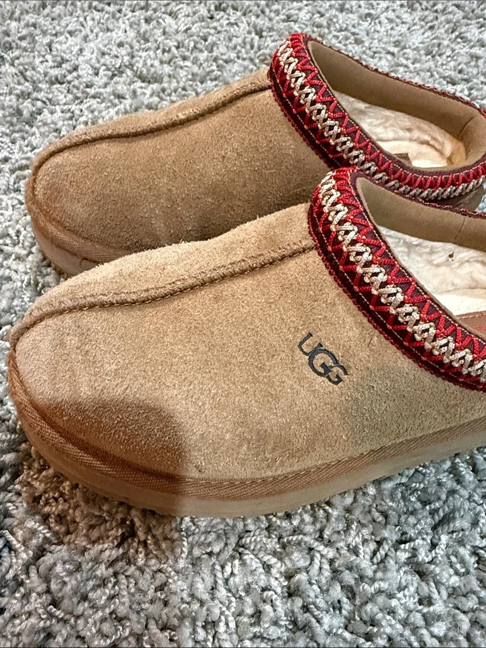 UGG or season